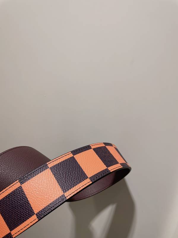 Louis Vuitton 40MM Belt LVB00333